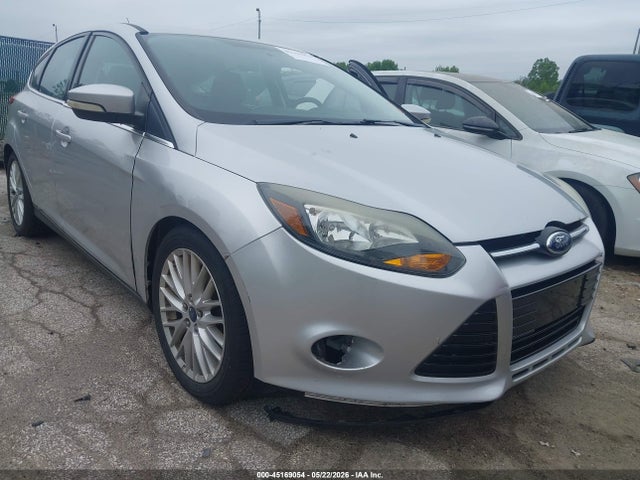 2014 Ford Focus Titanium მანქანა იყიდება აუქციონზე, vin: 1FADP3N22EL263272, აუქციონის ნომერი: 45169054