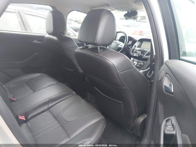 2014 Ford Focus Titanium მანქანა იყიდება აუქციონზე, vin: 1FADP3N22EL263272, აუქციონის ნომერი: 45169054