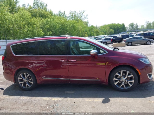 2017 Chrysler Pacifica Limited მანქანა იყიდება აუქციონზე, vin: 2C4RC1GG8HR704097, აუქციონის ნომერი: 45169055