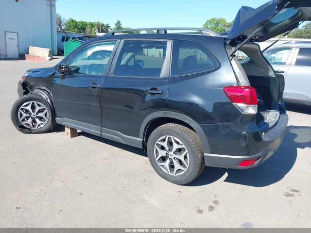 Продаж на аукціоні авто 2020 Subaru Forester Premium, vin: JF2SKAGC2LH581677, номер лоту: 45169076