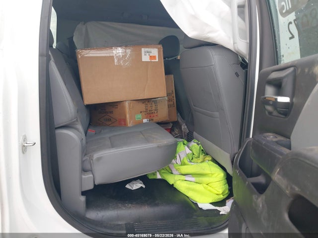 Продажа на аукционе авто 2024 Chevrolet Silverado 6500hd 1wt, vin: 1HTKJPVK7RH221069, номер лота: 45169079