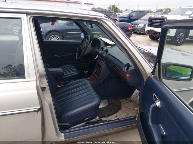Aukcja sprzedaży 1983 Mercedes-benz 300 Tdt, vin: WDBAB93AXDN014101, numer aukcji: 45169088