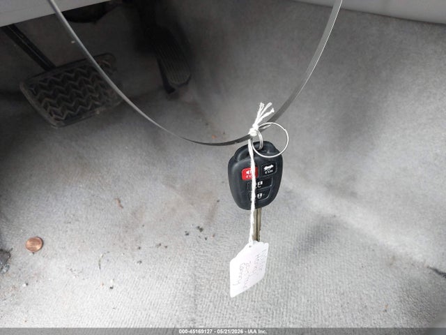 45169127 :رقم المزاد ، 4T4BF1FK7FR497069 vin ، 2015 Toyota Camry Le مزاد بيع