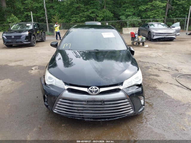 45169127 :رقم المزاد ، 4T4BF1FK7FR497069 vin ، 2015 Toyota Camry Le مزاد بيع