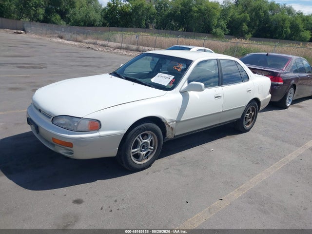 1996 Toyota Camry Le/xle/se მანქანა იყიდება აუქციონზე, vin: JT2BF12K3T0137734, აუქციონის ნომერი: 45169158