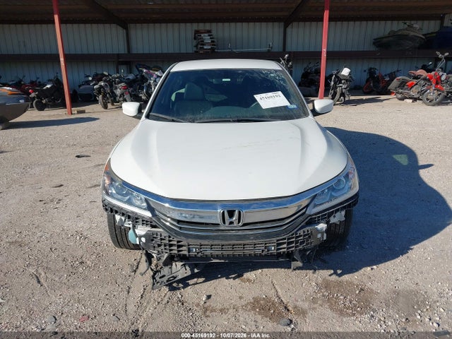 Продажа на аукционе авто 2017 Honda Accord Sport, vin: 1HGCR2F51HA023411, номер лота: 45169192