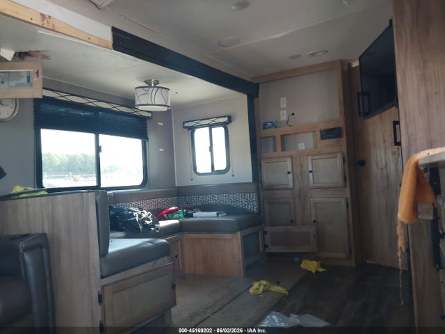 Forest River Freedom 2019 5ZT2FETB6KW006322 Image 8