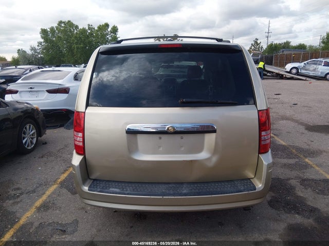 2010 Chrysler Town & Country Touring მანქანა იყიდება აუქციონზე, vin: 2A4RR5D11AR369853, აუქციონის ნომერი: 45169236