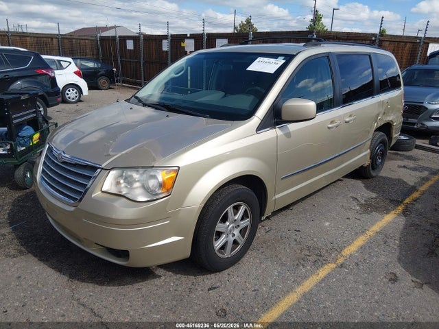 2010 Chrysler Town & Country Touring მანქანა იყიდება აუქციონზე, vin: 2A4RR5D11AR369853, აუქციონის ნომერი: 45169236