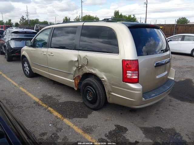 2010 Chrysler Town & Country Touring მანქანა იყიდება აუქციონზე, vin: 2A4RR5D11AR369853, აუქციონის ნომერი: 45169236