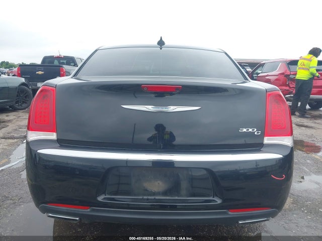 45169255 :رقم المزاد ، 2C3CCAEG2HH549937 vin ، 2017 Chrysler 300c مزاد بيع