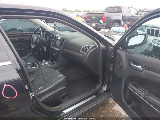 45169255 :رقم المزاد ، 2C3CCAEG2HH549937 vin ، 2017 Chrysler 300c مزاد بيع