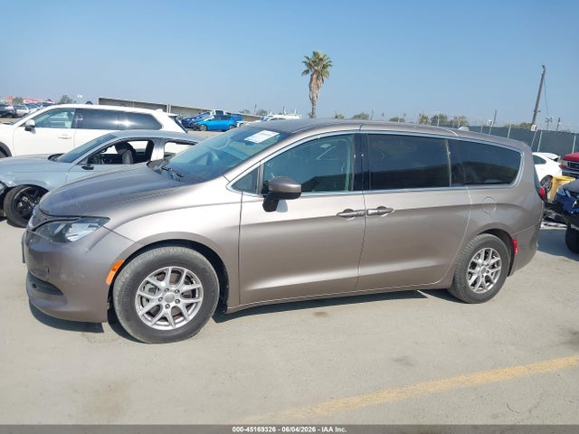 2017 Chrysler Pacifica Touring მანქანა იყიდება აუქციონზე, vin: 2C4RC1DG9HR544266, აუქციონის ნომერი: 45169326