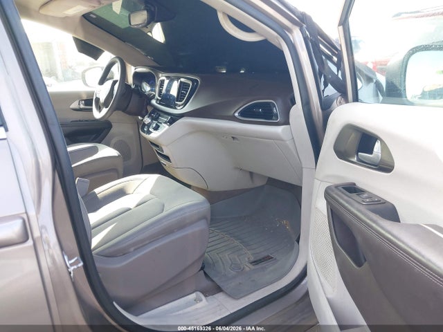 2017 Chrysler Pacifica Touring მანქანა იყიდება აუქციონზე, vin: 2C4RC1DG9HR544266, აუქციონის ნომერი: 45169326