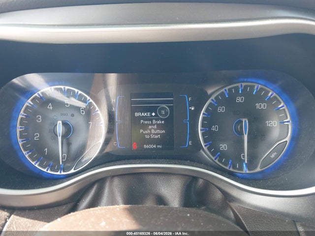 2017 Chrysler Pacifica Touring მანქანა იყიდება აუქციონზე, vin: 2C4RC1DG9HR544266, აუქციონის ნომერი: 45169326