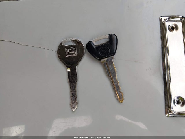 Продаж на аукціоні авто 2000 Mazda Protege Dx/lx, vin: JM1BJ2225Y0306042, номер лоту: 45169355