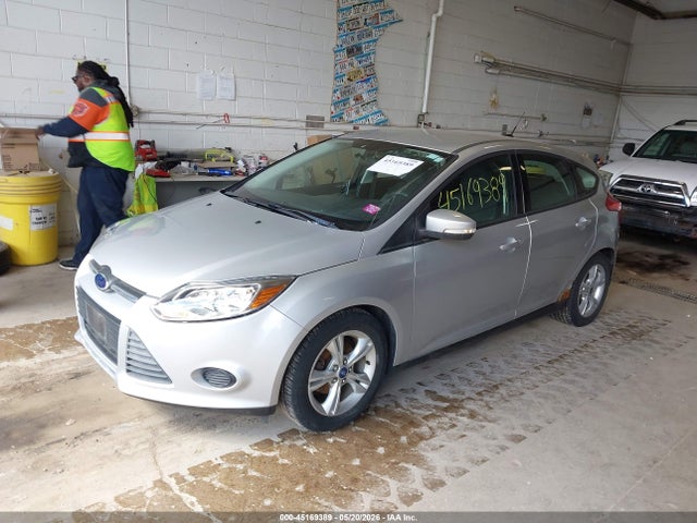 45169389 :رقم المزاد ، 1FADP3K23DL122097 vin ، 2013 Ford Focus Se مزاد بيع