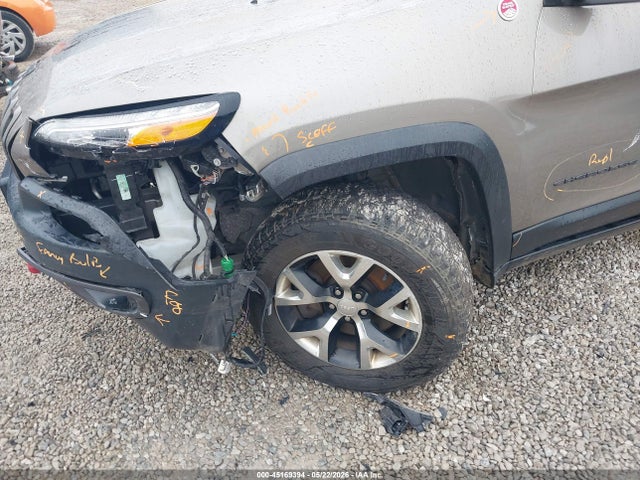 2018 Jeep Cherokee Trailhawk 4x4 მანქანა იყიდება აუქციონზე, vin: 1C4PJMBB9JD582143, აუქციონის ნომერი: 45169394