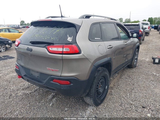 2018 Jeep Cherokee Trailhawk 4x4 მანქანა იყიდება აუქციონზე, vin: 1C4PJMBB9JD582143, აუქციონის ნომერი: 45169394