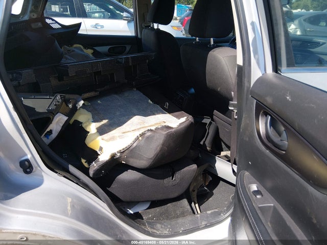 JN1BJ1CR1KW318606 Nissan Rogue Sport S