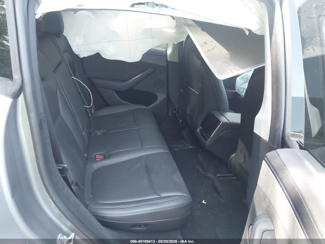 Tesla Model Y 2026 7SAYGDEE1TA447095 Image 8