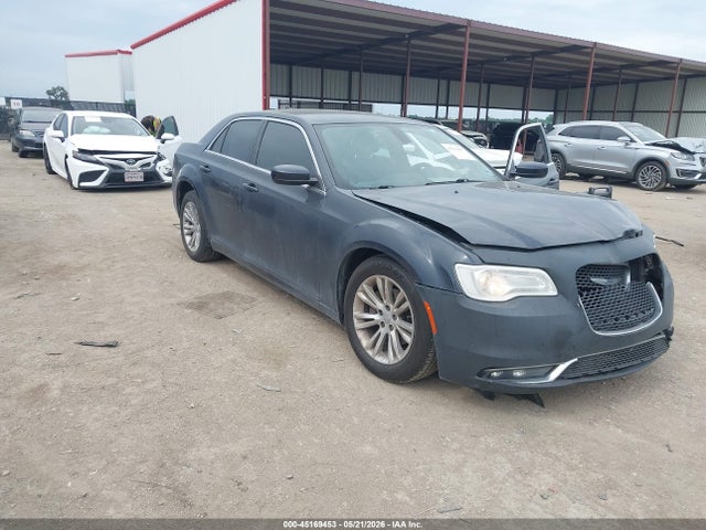 45169453 :رقم المزاد ، 2C3CCAAG7JH208223 vin ، 2018 Chrysler 300 Touring مزاد بيع