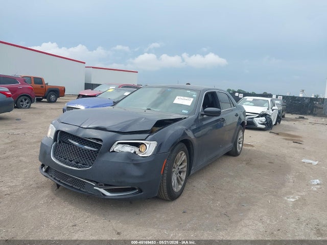 45169453 :رقم المزاد ، 2C3CCAAG7JH208223 vin ، 2018 Chrysler 300 Touring مزاد بيع