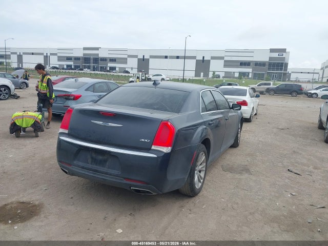 45169453 :رقم المزاد ، 2C3CCAAG7JH208223 vin ، 2018 Chrysler 300 Touring مزاد بيع