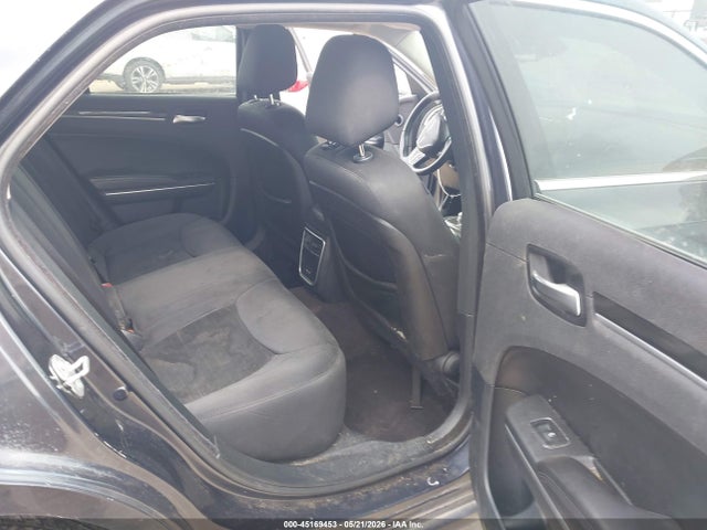 45169453 :رقم المزاد ، 2C3CCAAG7JH208223 vin ، 2018 Chrysler 300 Touring مزاد بيع