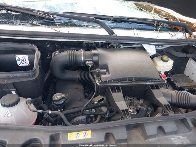 45169573 :رقم المزاد ، W1X8ED3Y5MT066755 vin ، 2022 Forest River 2400q- Sunseeker Mb مزاد بيع