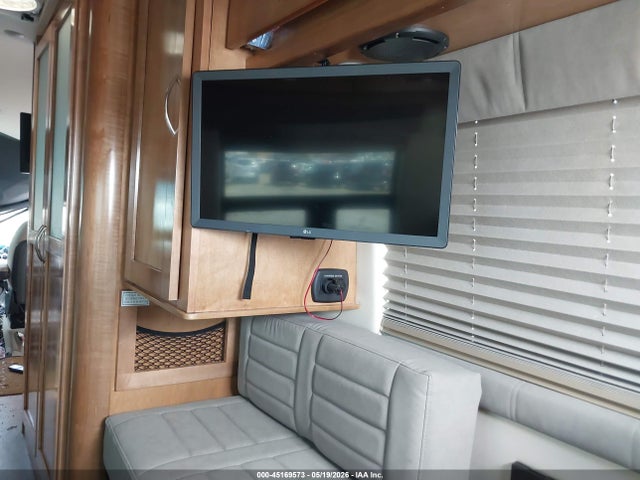 45169573 :رقم المزاد ، W1X8ED3Y5MT066755 vin ، 2022 Forest River 2400q- Sunseeker Mb مزاد بيع