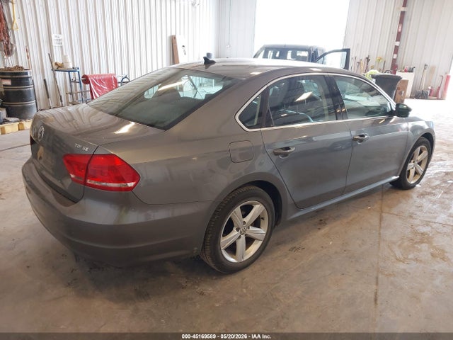 2013 Volkswagen Passat 2.0l Tdi Se მანქანა იყიდება აუქციონზე, vin: 1VWBN7A3XDC121194, აუქციონის ნომერი: 45169589