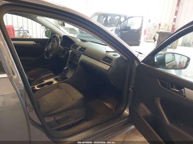 2013 Volkswagen Passat 2.0l Tdi Se მანქანა იყიდება აუქციონზე, vin: 1VWBN7A3XDC121194, აუქციონის ნომერი: 45169589