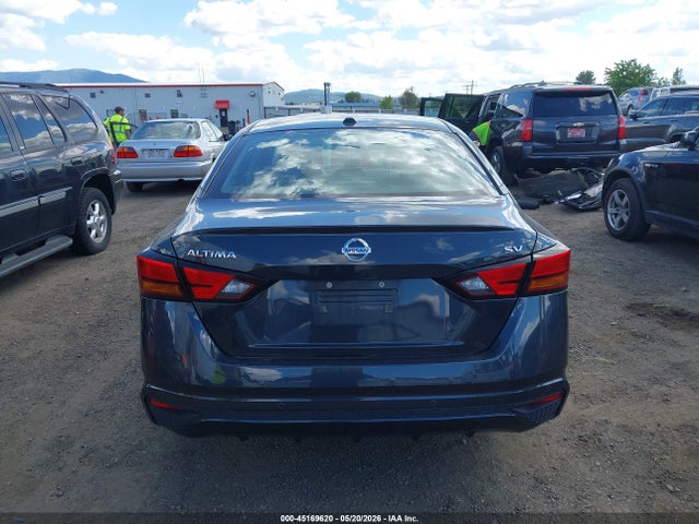 45169620 :رقم المزاد ، 1N4BL4DV5NN387450 vin ، 2022 Nissan Altima Sv Fwd مزاد بيع