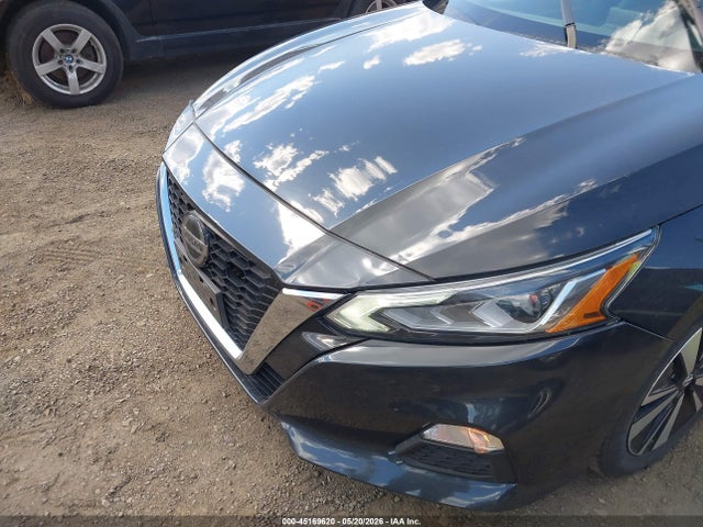 45169620 :رقم المزاد ، 1N4BL4DV5NN387450 vin ، 2022 Nissan Altima Sv Fwd مزاد بيع