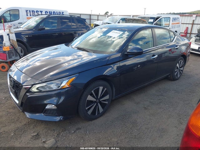 45169620 :رقم المزاد ، 1N4BL4DV5NN387450 vin ، 2022 Nissan Altima Sv Fwd مزاد بيع