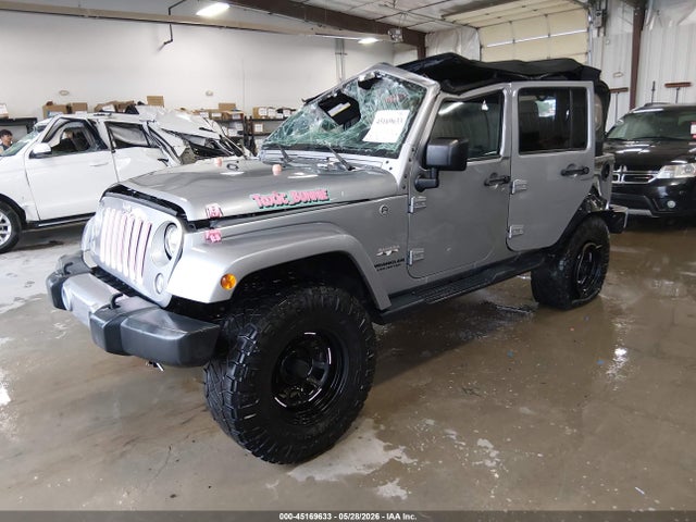 1C4BJWEG7HL738581 Jeep Wrangler Unlimited Sahara 4x4