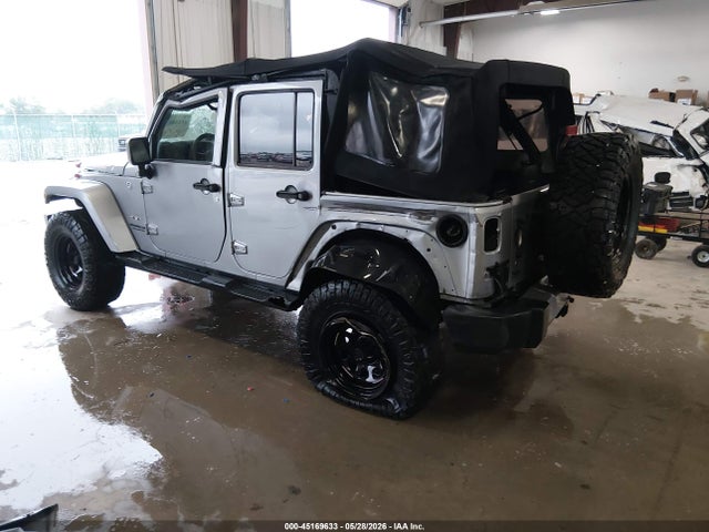 1C4BJWEG7HL738581 Jeep Wrangler Unlimited Sahara 4x4