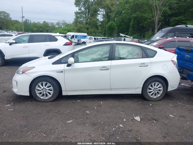2015 Toyota Prius Plug-in მანქანა იყიდება აუქციონზე, vin: JTDKN3DP7F3067012, აუქციონის ნომერი: 45169648
