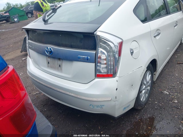 2015 Toyota Prius Plug-in მანქანა იყიდება აუქციონზე, vin: JTDKN3DP7F3067012, აუქციონის ნომერი: 45169648