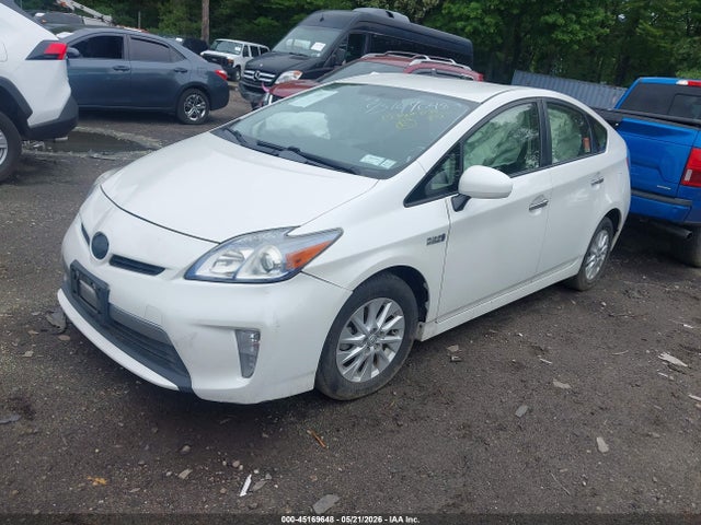 2015 Toyota Prius Plug-in მანქანა იყიდება აუქციონზე, vin: JTDKN3DP7F3067012, აუქციონის ნომერი: 45169648