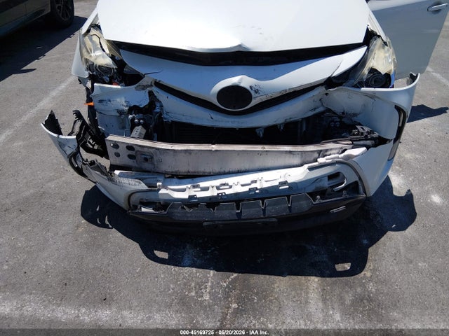 JTDZN3EU6GJ051125 Toyota Prius V Three