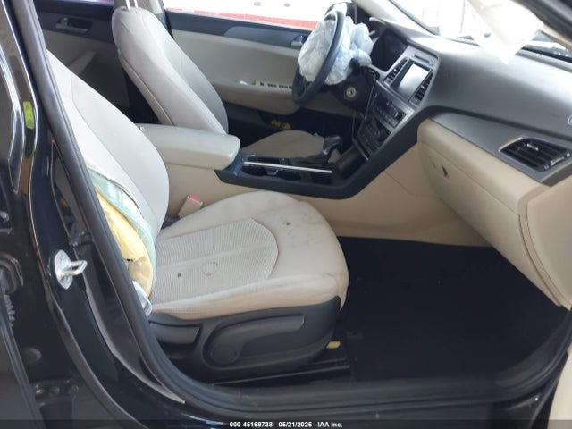 Auction sale of the 2017 Hyundai Sonata Se, vin: 5NPE24AF5HH547404, lot number: 45169738