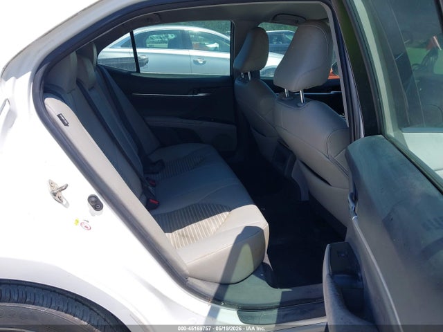Auction sale of the 2018 Toyota Camry Se, vin: 4T1B11HK3JU115845, lot number: 45169757