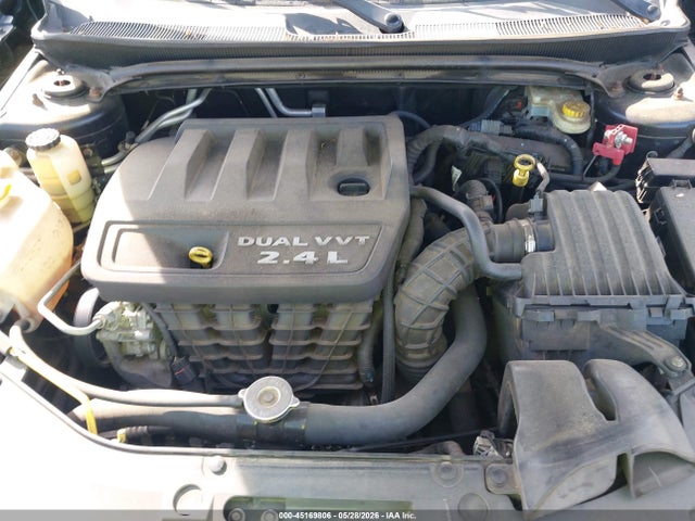45169806 :رقم المزاد ، 1C3BC4FB9BN601210 vin ، 2011 Chrysler 200 Lx مزاد بيع