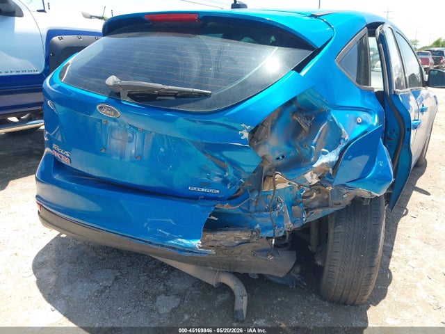 Ford FOCUS SE 2016 1FADP3K26GL351670 Image 6