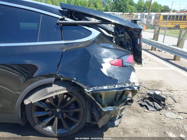 Продажа на аукционе авто 2018 Tesla Model X 100d/75d/p100d, vin: 5YJXCBE26JF139256, номер лота: 45169885