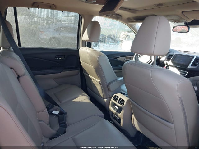 Продажа на аукционе авто 2017 Honda Pilot Touring, vin: 5FNYF6H96HB077086, номер лота: 45169895