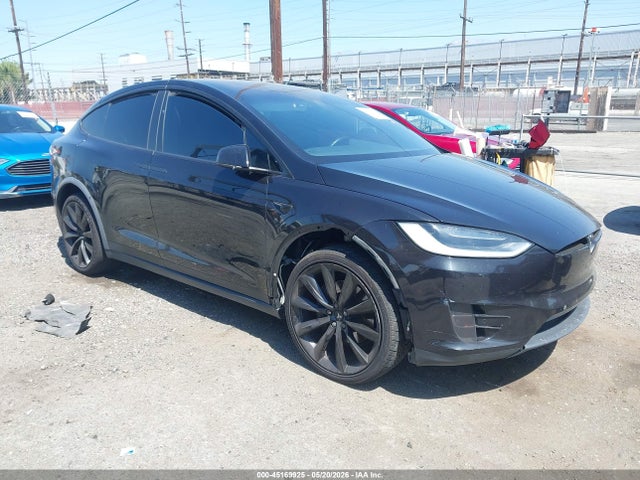 Tesla Model X 100d/75d/90d 2017 5YJXCBE24HF077298 головне зображення