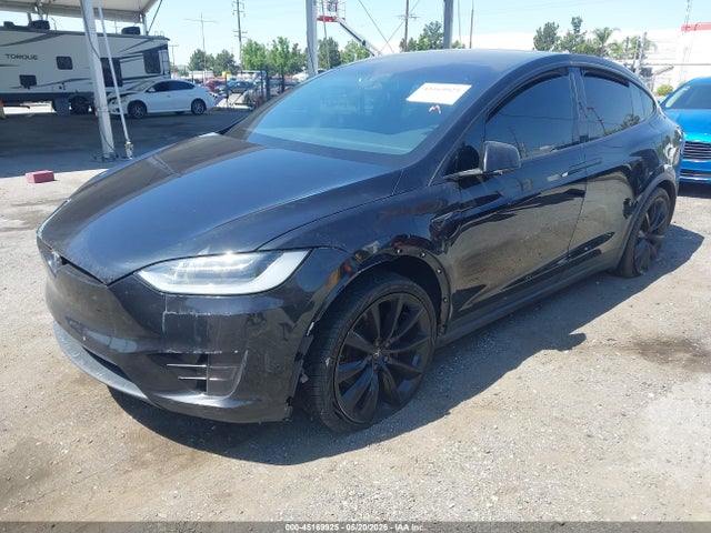 Tesla Model X 100d/75d/90d 2017 5YJXCBE24HF077298 Image 2